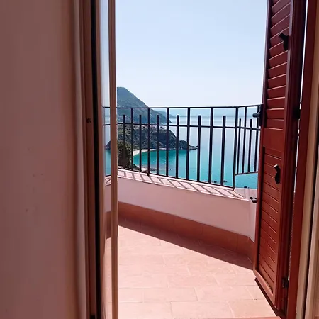 Ξενοδοχείο με διαμερίσματα Villamargherita Capo Vaticano
